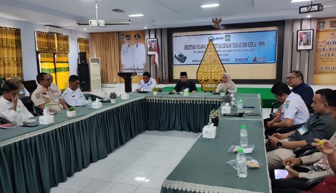 Suasana rapat ICMI Orda Lumajang berlangsung santai dan sepakat dengan laporan formatur 
