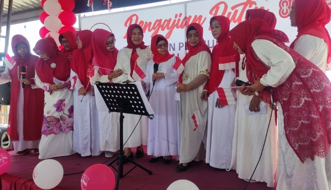 Suasana pengajian "Wal Ashri" penuh nuansa baru (SuharyoTrobosco)