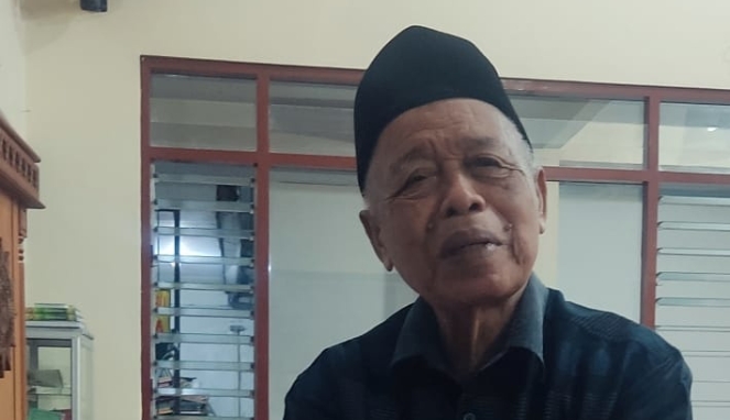Mbah Untung Said usai Sholat Subuh di masjid PB Jenderal Sudirman, Lumajang (Suharyo/Trobosco)