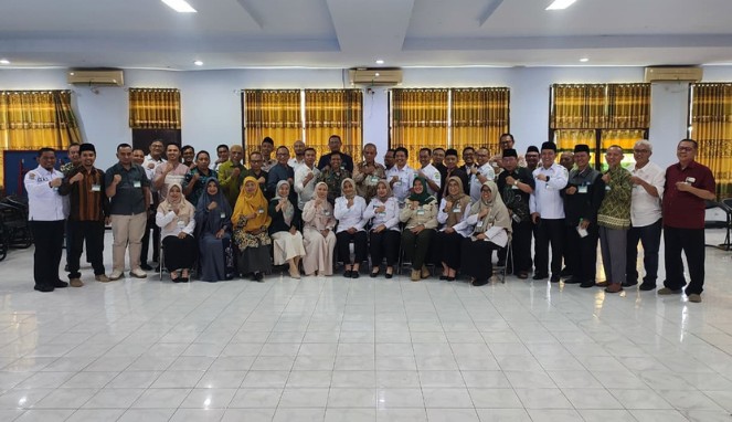 Pengurus ICMI Orda Lumajang foto bersama