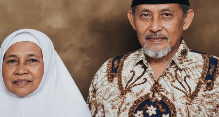 bu-nyai-musatri-istri-kh-abdi-tutup-usia-sosok-teladan-yang-penyabar