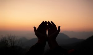 ikhlas-kunci-menemukan-ketenangan-dan-kedamaian-hati