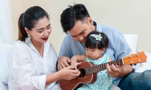 orang-tua-sebagai-idola-anak-membangun-teladan-cinta-dan-generasi-kuat-sejak-dini