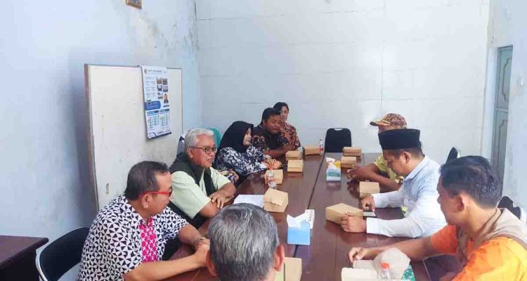 siscamling-dan-islamic-center-ar-rahmah-gerak-cepat-lanjutkan-program-budidaya-cacing-di-lumajang-trco