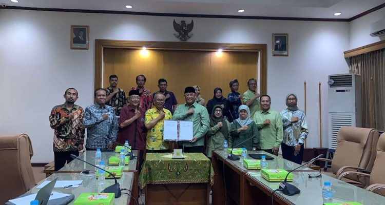 upn-jawa-timur-dan-akademi-buah-nusantara-teken-mou-siapkan-generasi-ahli-buah-indonesia