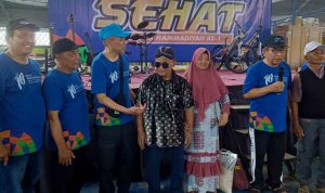 kisah-inspiratif-satu-satunya-peserta-tunanetra-yang-ikut-jalan-sehat-milad-muhammadiyah-ke-113-di-lumajang