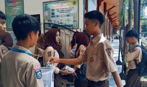 sman-6-mataram-galang-dana-untuk-korban-banjir-bandang-sumatera