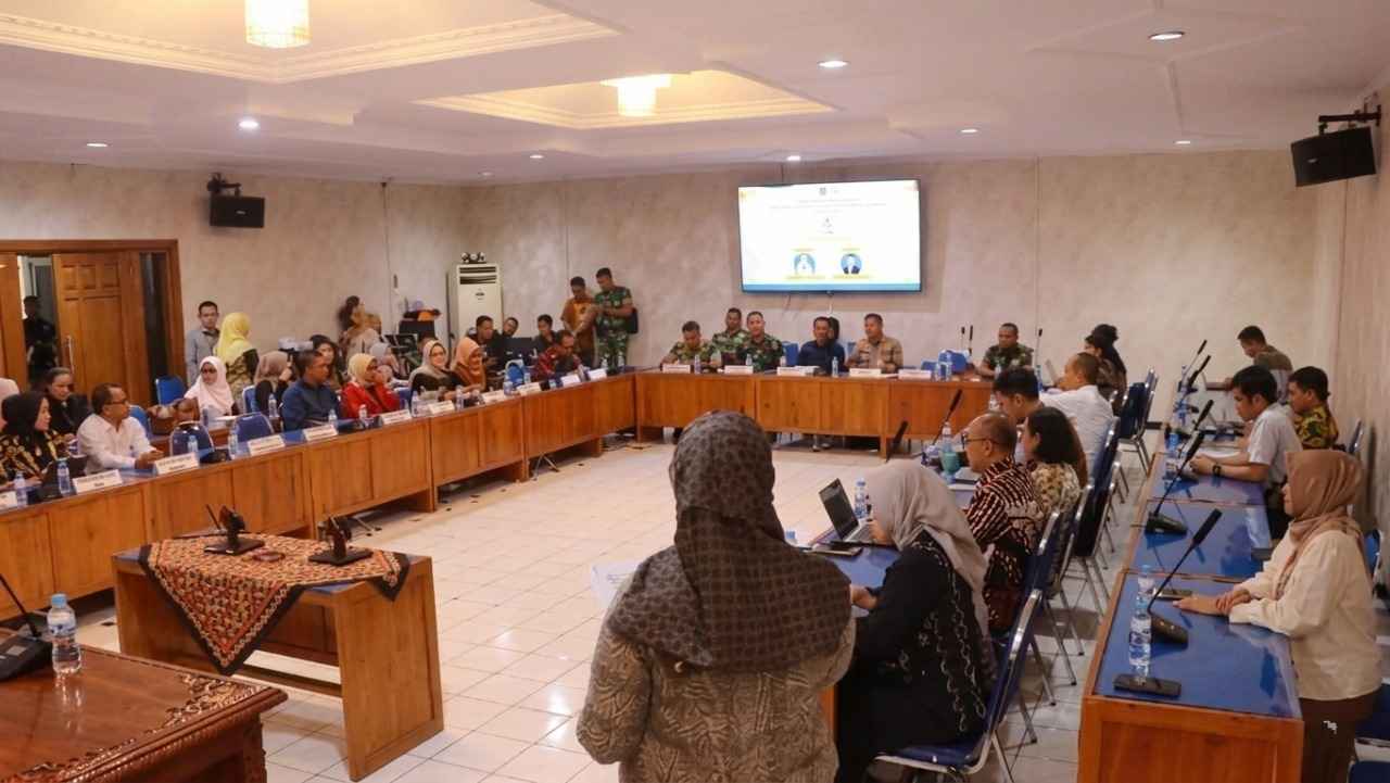 akademisi-dan-dpr-ri-bahas-revisi-uu-psdn-dorong-pertahanan-yang-demokratis-dan-partisipatif