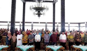 bupati-indah-amperawati-halalbihalal-dengan-purna-tugas-maaf-atas-segala-kekuranga-trco