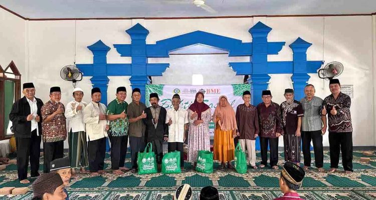 muslimat-dewan-dakwah-jawa-timur-adakan-bakti-sosial-pengajian-dan-pemeriksaan-kesehatan-di-lumajang