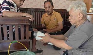 senyum-supardi-di-kantor-baznas-kaki-palsu-harapan-baru-di-usia-63-tahun
