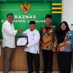 prof-alwan-baznas-lumajang-terbaik-di-jawa-timur