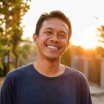 dengan-senyum-hidup-terasa-ringan