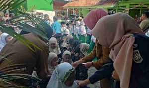 rangkaian-kunjungan-bupati-disambut-antusias-di-sukodono